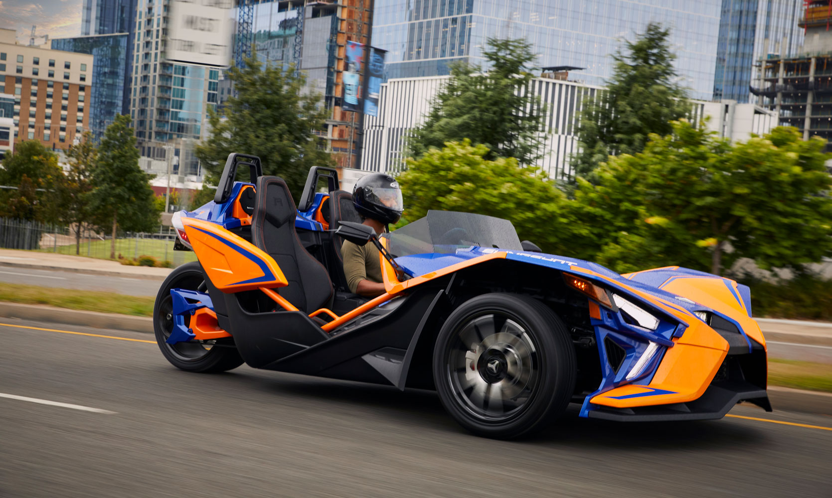 202 Polaris Slingshot Hero Profile View.